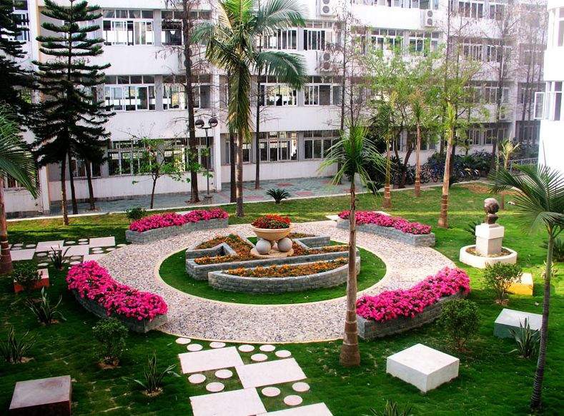 深圳市蛇口育才教育集团育才中学