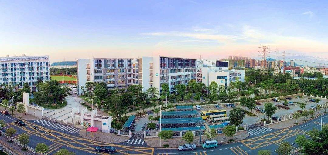 深圳市宝安中学（集团）高中部