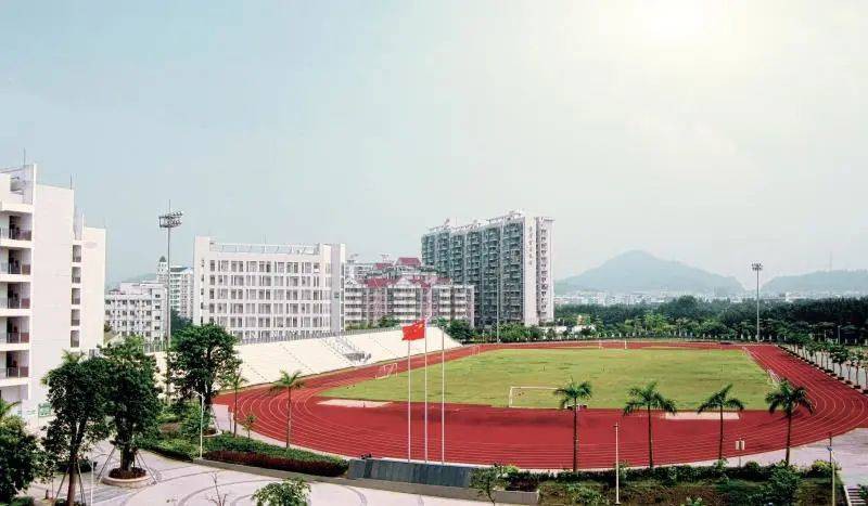 深圳市宝安中学（集团）高中部