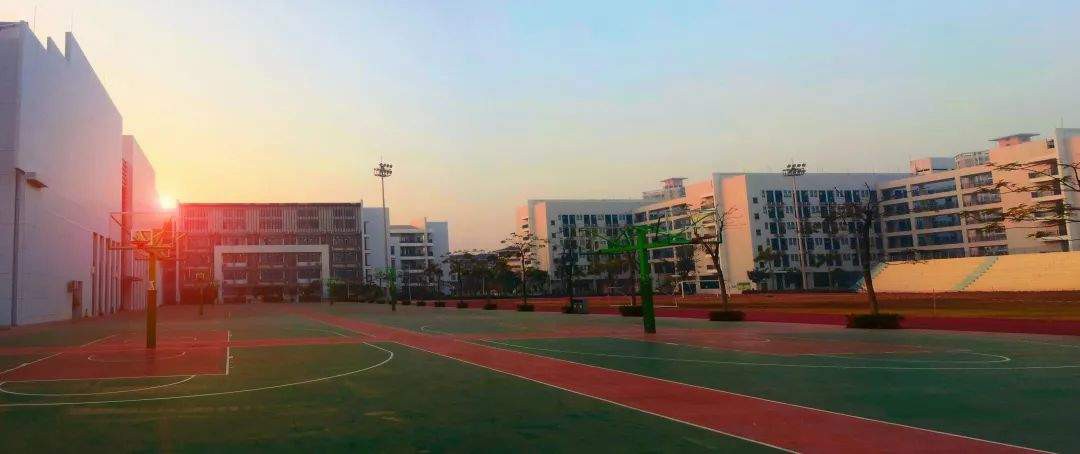 深圳市宝安中学（集团）高中部