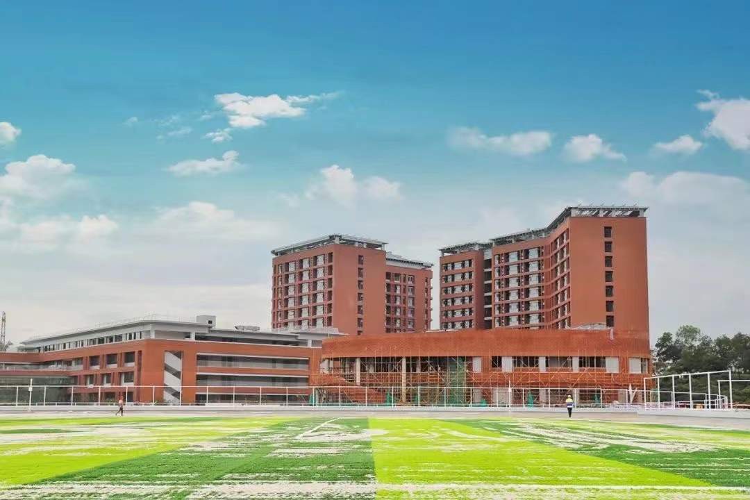 深圳外国语学校致远高中