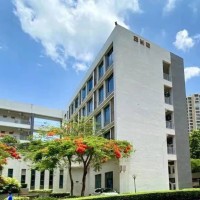 布吉高级中学校园环境