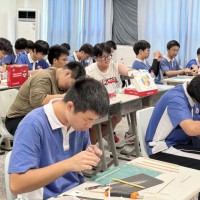 坪山高级中学校园环境