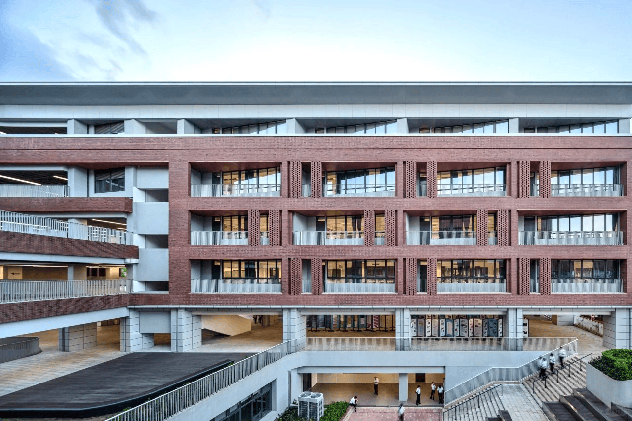 深圳外国语学校弘知高中