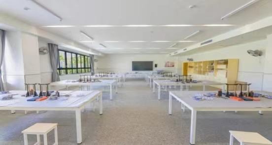 深圳技术大学附属中学