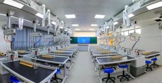 深圳技术大学附属中学