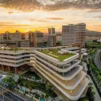 深圳技术大学附属中学校园环境