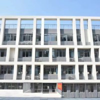 深圳市龙岗区实验高级中学校园环境