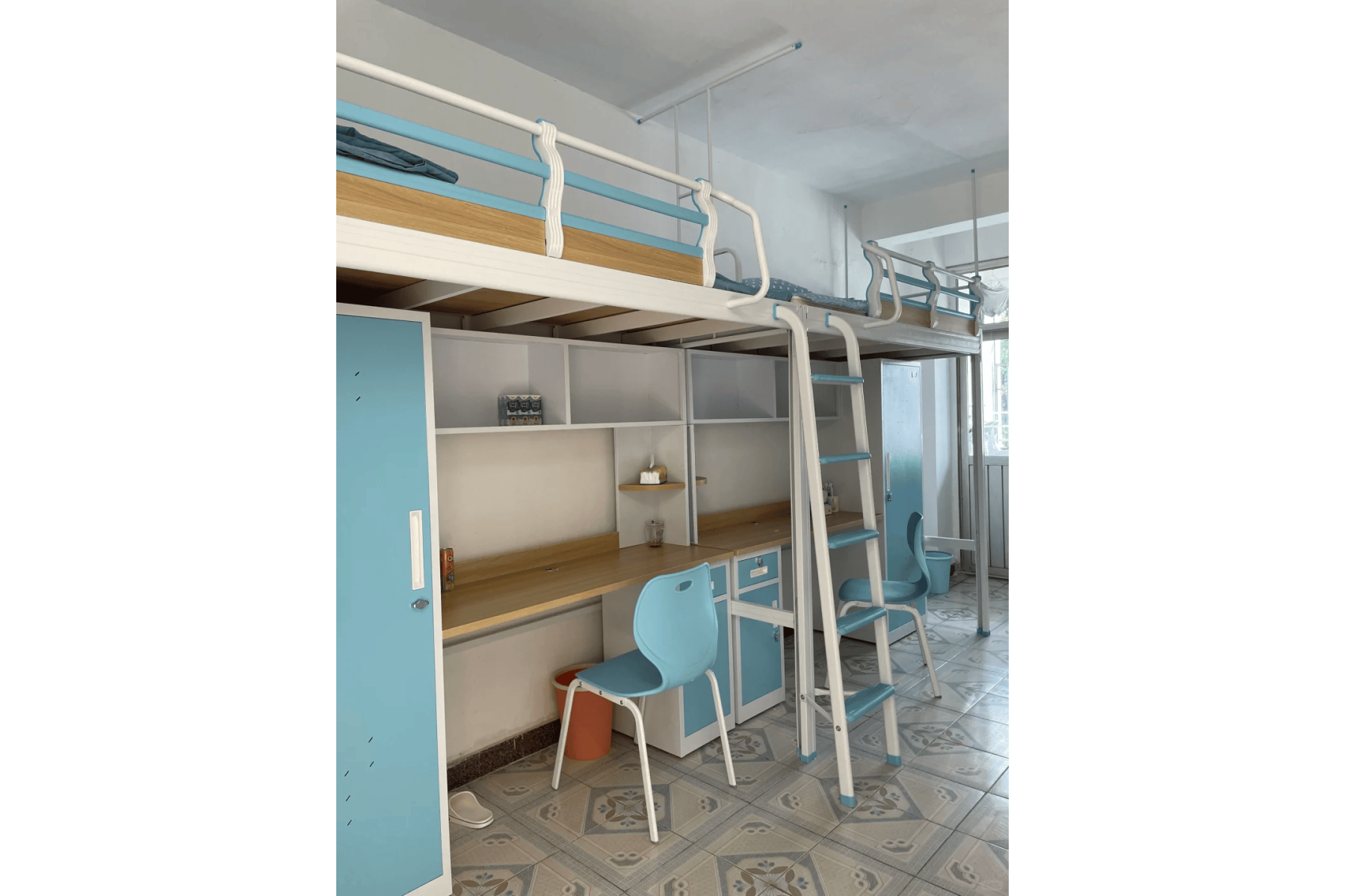 深圳市石岩公学（公办班）