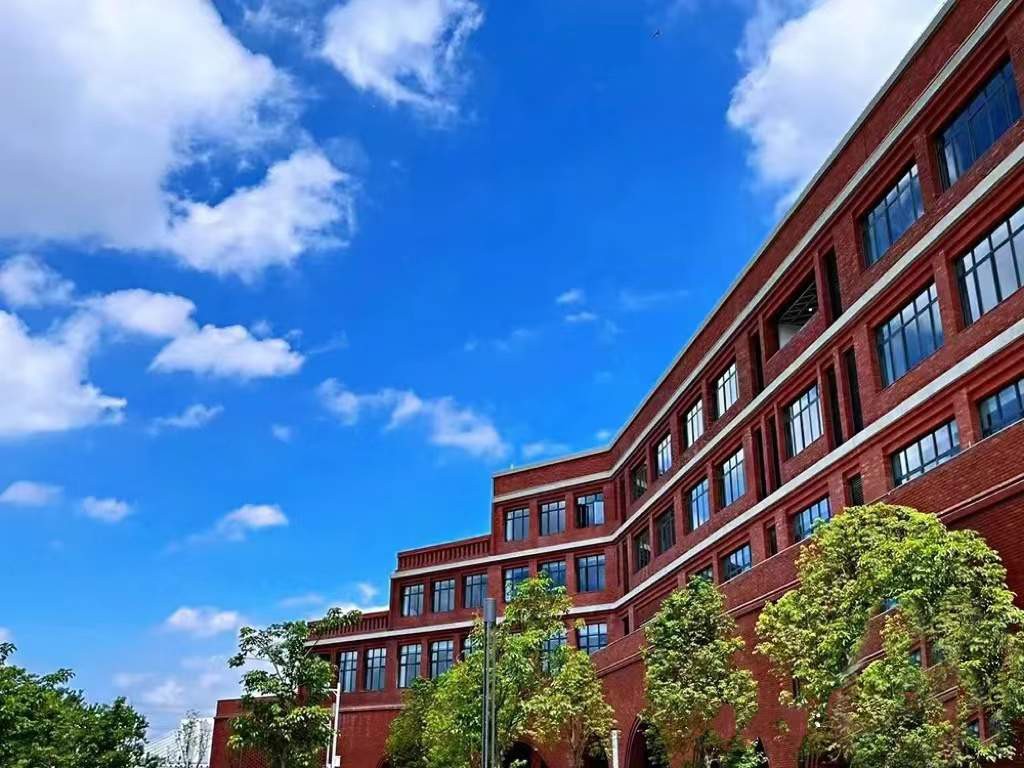 深圳市龙津中学