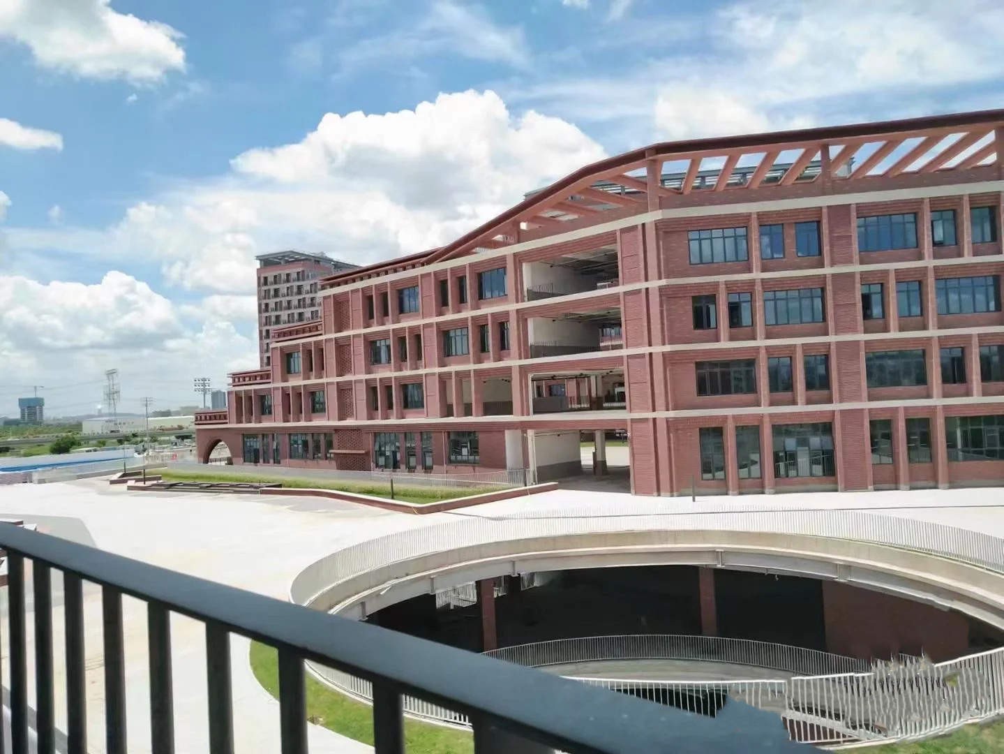 深圳市龙津中学