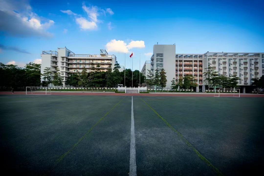 深圳市第三高级中学（国内高考班）