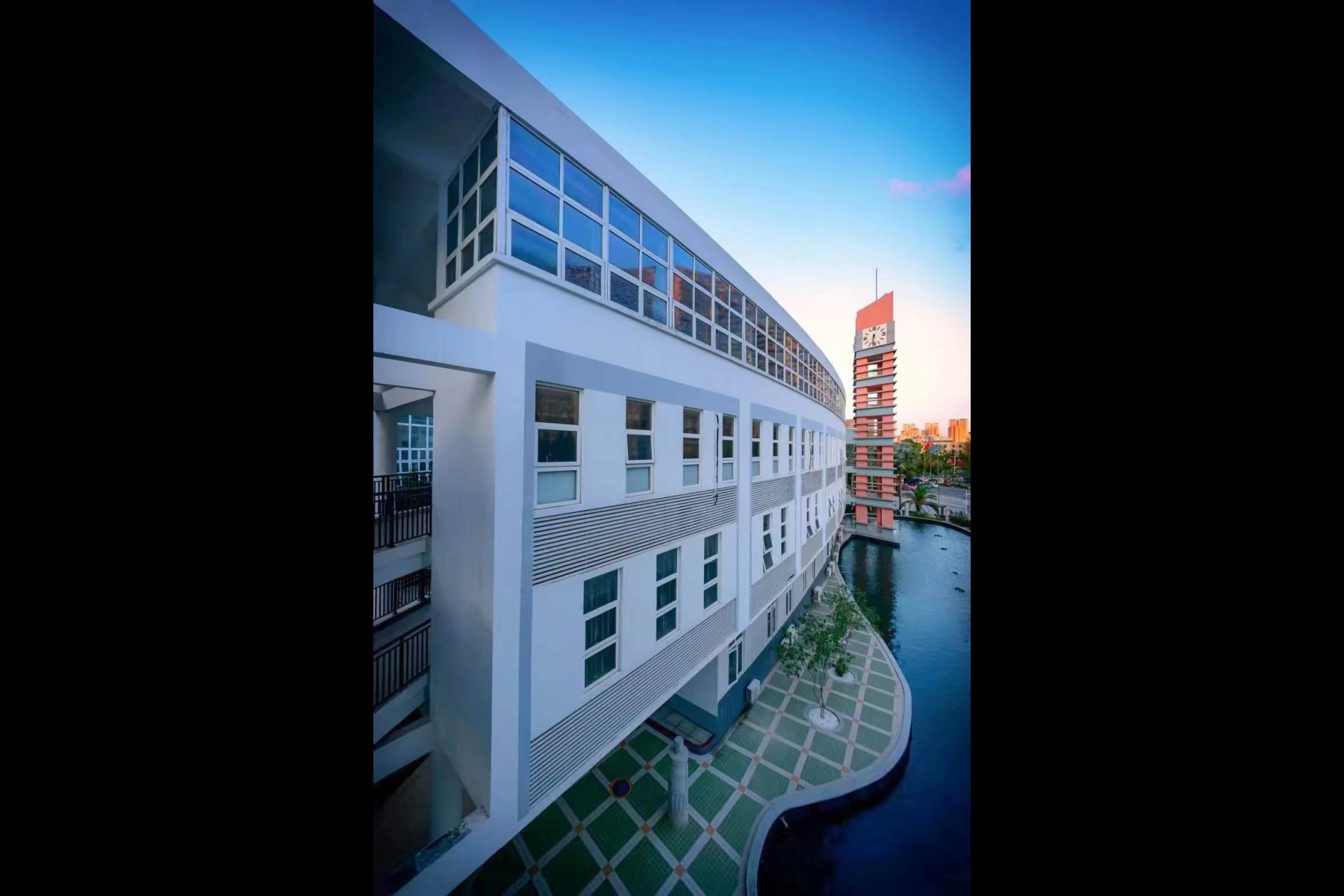 深圳市第三高级中学（国内高考班）