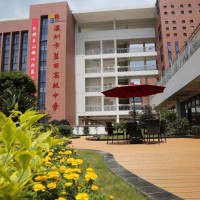 盐田高级中学校园环境