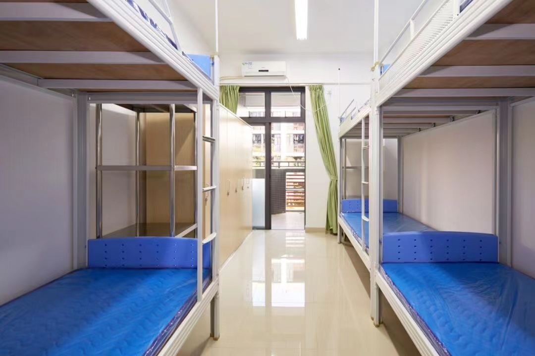 深圳外国语学校龙华高中部