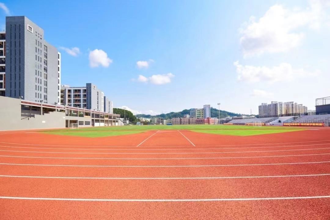 深圳外国语学校龙华高中部