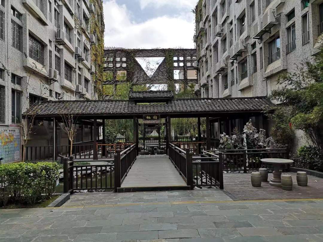 深圳市龙岗区龙城高级中学