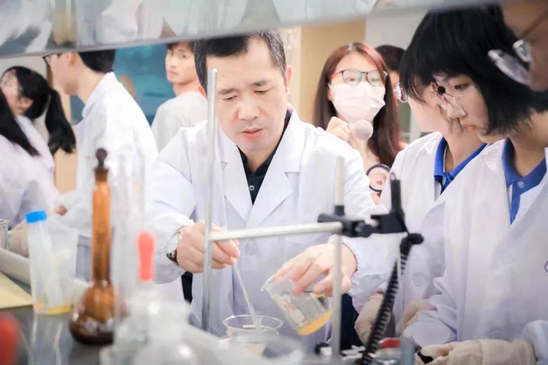 深圳市南山外国语学校（集团）高级中学