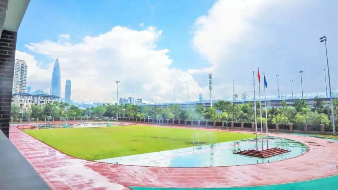 深圳市南山外国语学校（集团）高级中学